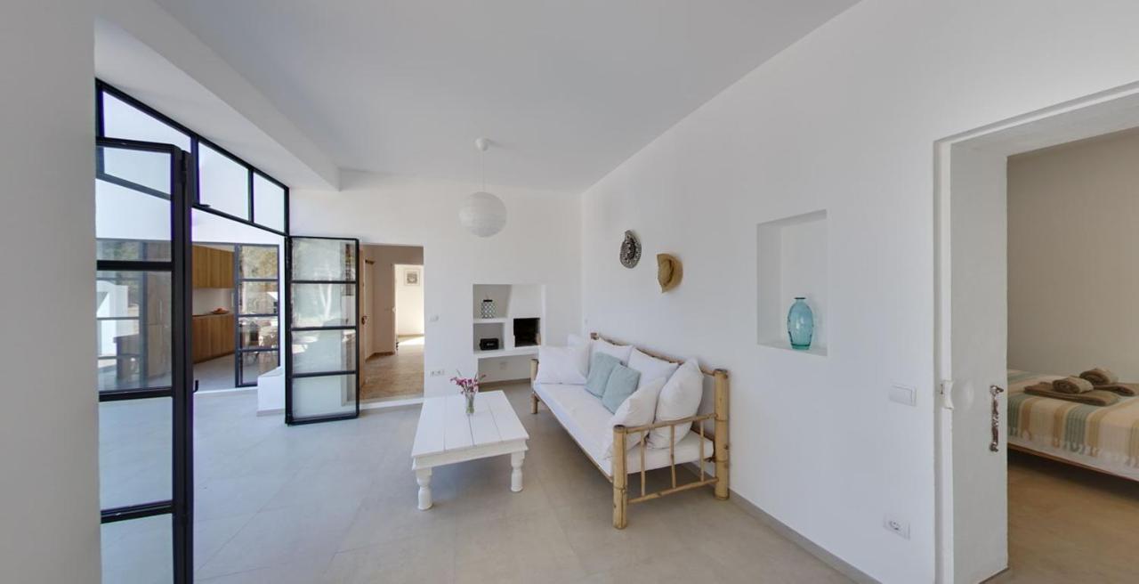 Feliz Lagartija Villa Cala Saona Exterior photo